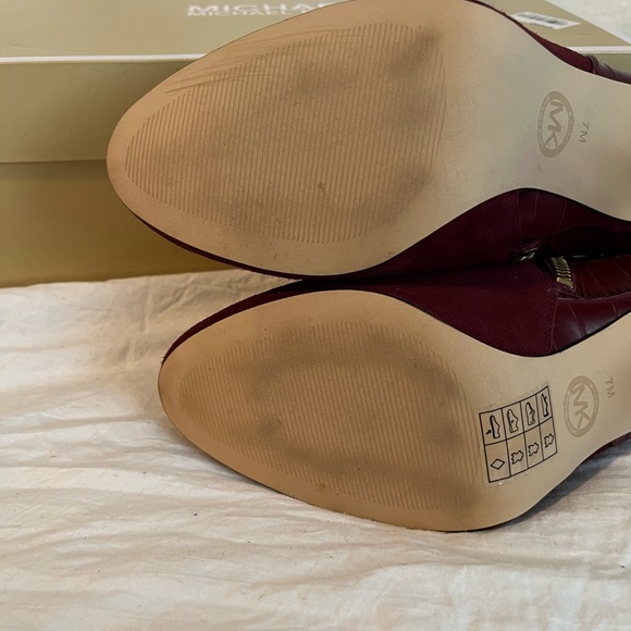 NIB Michael Kors Merlot suede “Sammy” ankle boot 7m - Picture 10 of 11